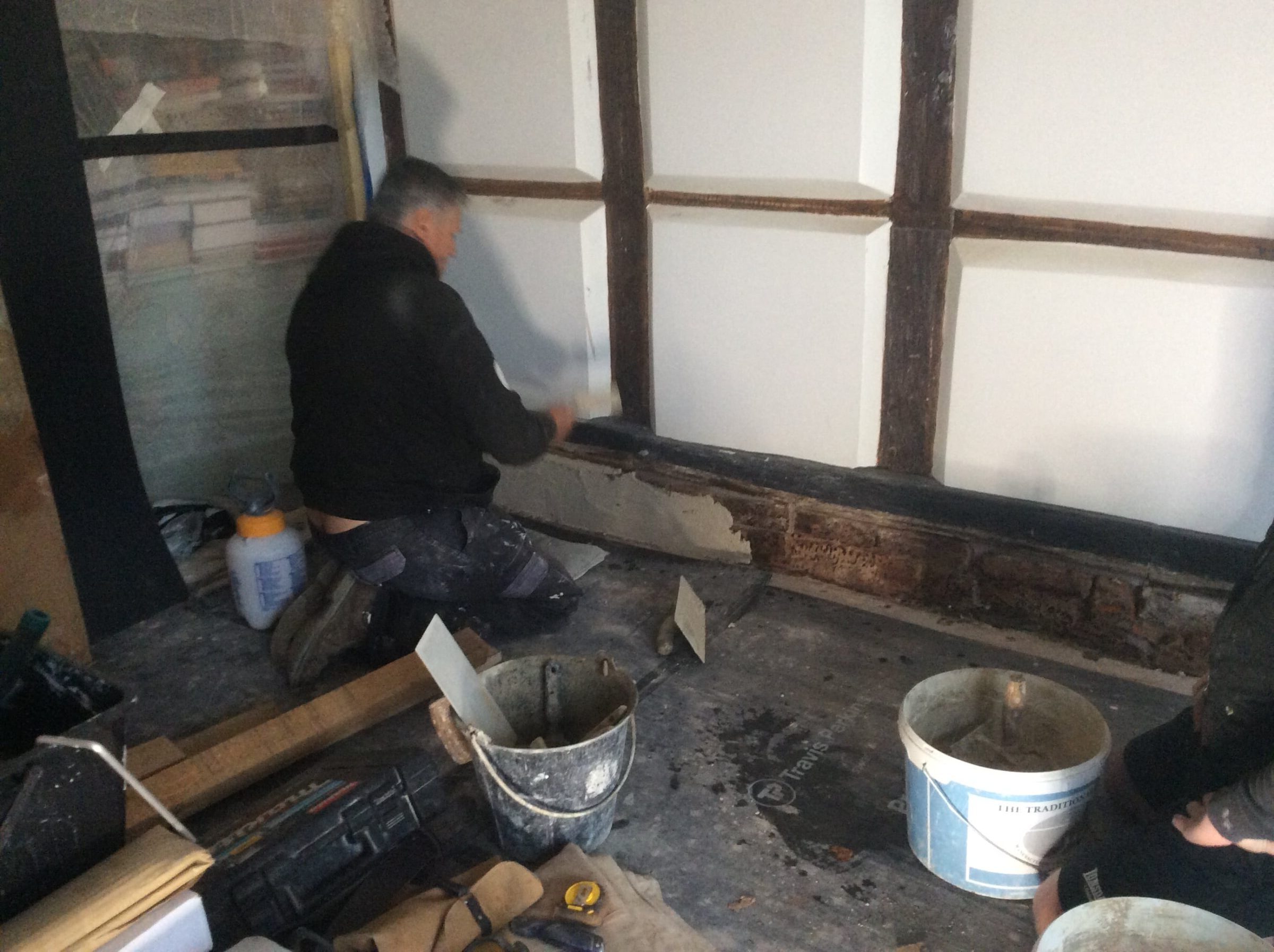 Lime plastering as part of barn conversion renovation project 2021